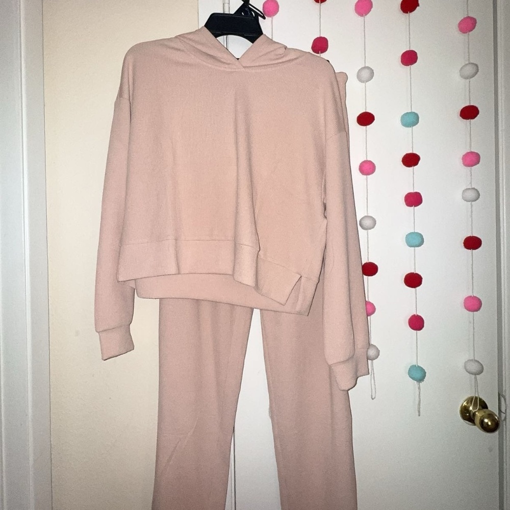 Pink Ribbed Lounge Set